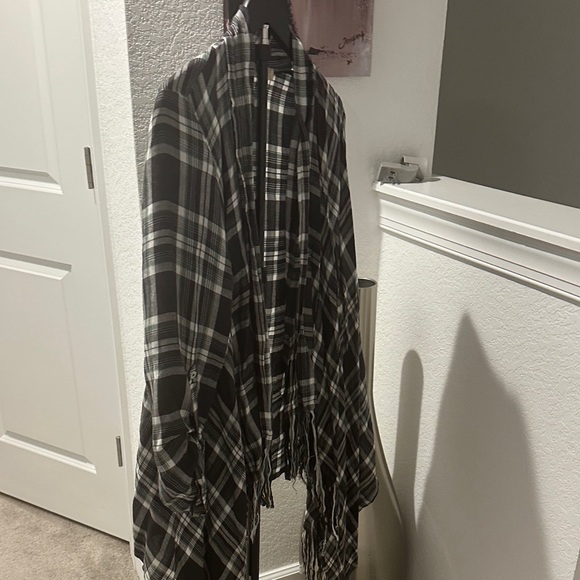 Altar'd State Black, Green, and White Plaid Open Front Fringe Cardigan - Picture 6 of 6